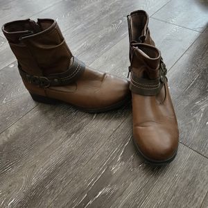 Earth Spirit ankle boots